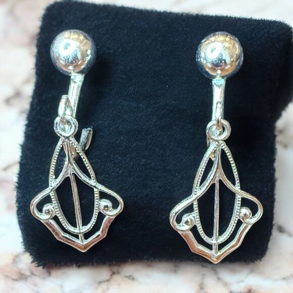 Sterling W E RICHARDS Signed WRE Vintage Dangle Drop Screw Back Earrings 2.41g - Picture 1 of 7